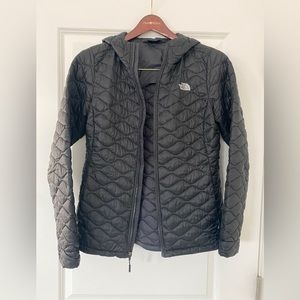 The North Face Women's ThermoBall Hoodie Size M